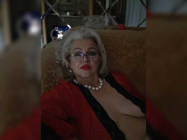 Live sex webcam photo for ANGELOK-12 #276132980