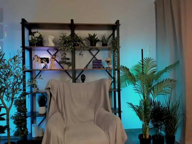 Live sex webcam photo for ANGELonDUTY #291185310