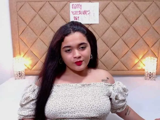 Live sex webcam photo for ANNIHELEIN #275307189