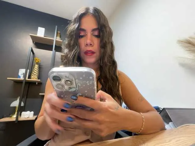 Live sex webcam photo for APRILHILL #290899195