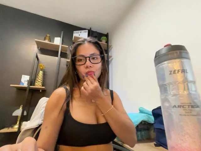 Live sex webcam photo for APRILHILL #290962126