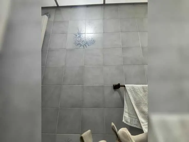 Live sex webcam photo for APRILHILL #292074374