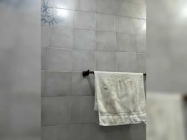 Live sex webcam photo for APRILHILL #292088151