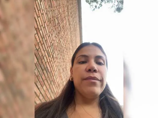 Live sex webcam photo for APRILHILL #292183328