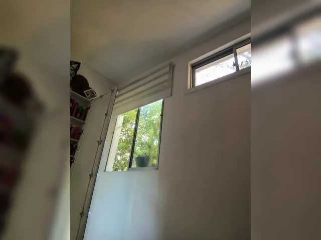 Live sex webcam photo for APRILHILL #292328559