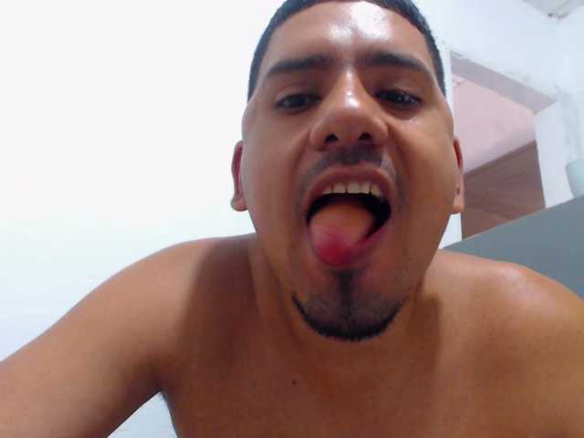 Live sex webcam photo for ARIOROS #278302305