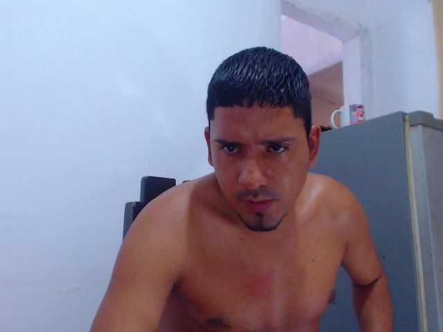 Live sex webcam photo for ARIOROS #290008293