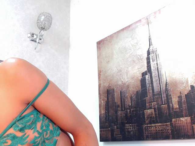 Live sex webcam photo for ASHLEYDOLCE #277596062