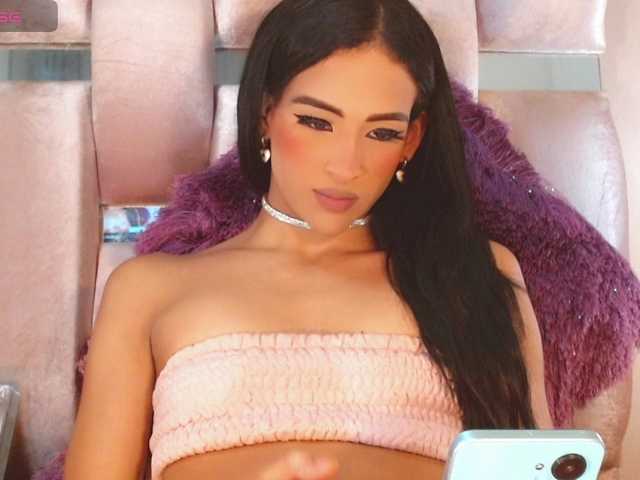 Live sex webcam photo for ASHLEYDOLCE #277806054