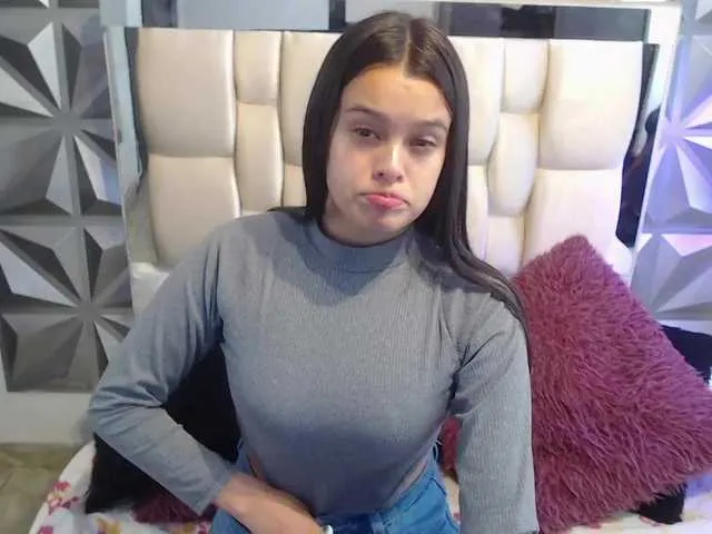 Live sex webcam photo for ASHLEYSTOOK #272372324