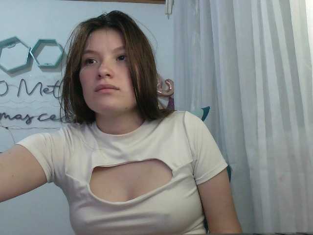 Live sex webcam photo for ASLYMULLERHOT #278213390