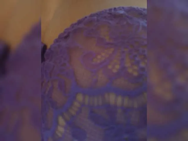 Live sex webcam photo for ASaraVIPboobs #276618855