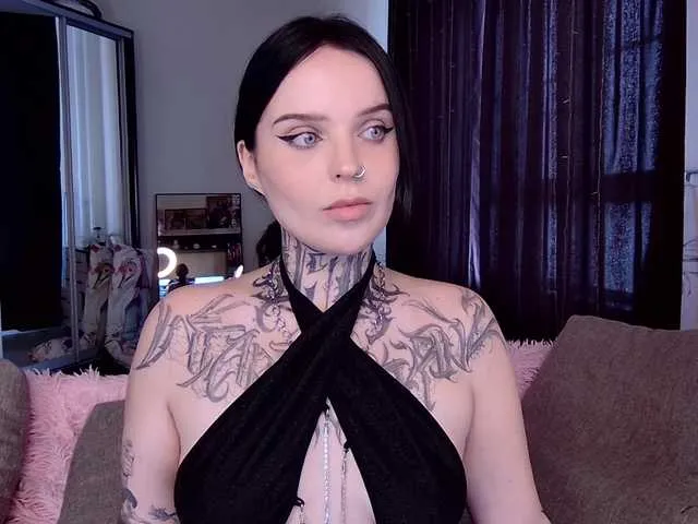 Live sex webcam photo for ATOMICKETCHUP #290694827