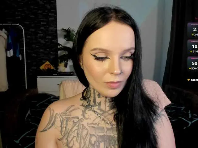 Live sex webcam photo for ATOMICKETCHUP #291386726