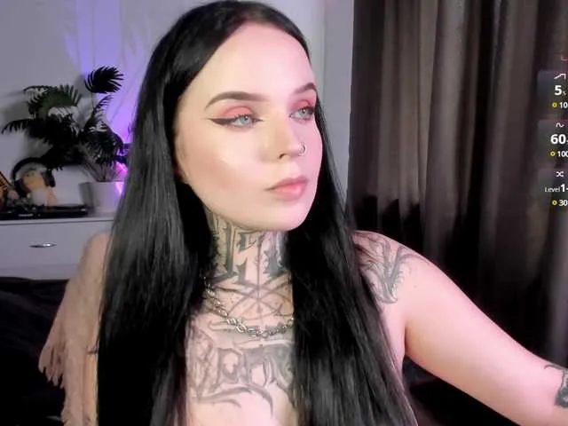 Live sex webcam photo for ATOMICKETCHUP #291466519