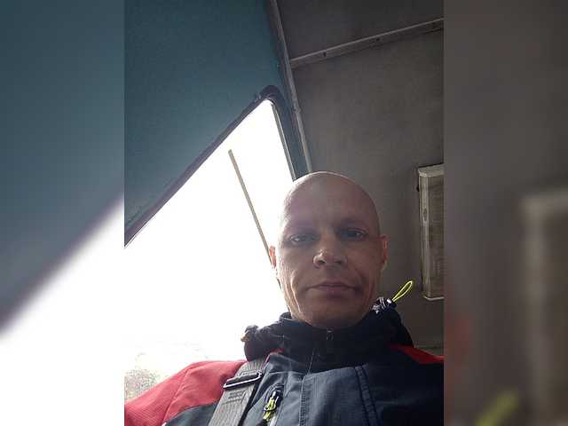 Live sex webcam photo for AXEMANAS #275572530