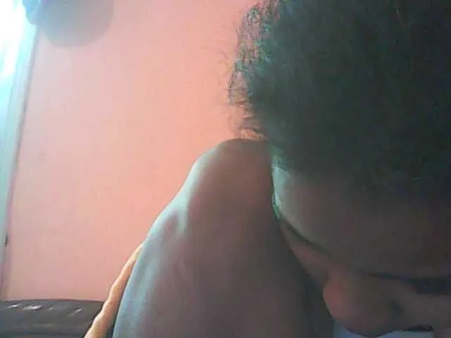 Live sex webcam photo for AXXIHOT #274382557