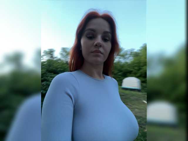 Live sex webcam photo for Aariella #275546635