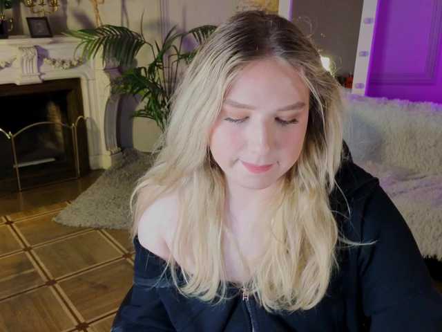 Live sex webcam photo for Aaron1spice #292225107