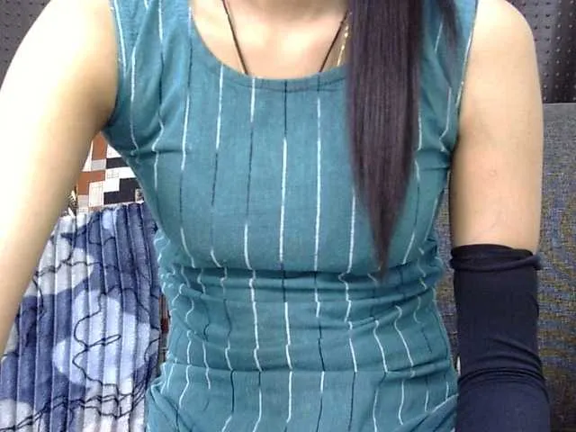 Live sex webcam photo for Aarvilov #290838300