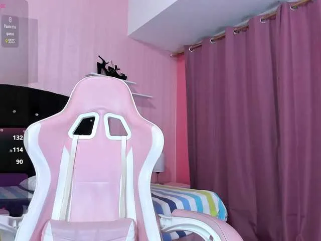Live sex webcam photo for AbbieKatte #290940386