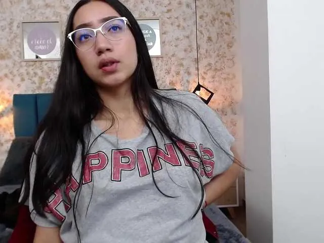 Live sex webcam photo for AbbieMiller09 #273667738