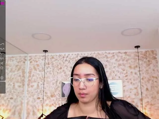 Live sex webcam photo for AbbieMiller09 #274190047