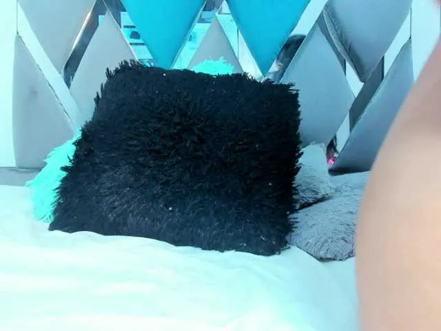 Live sex webcam photo for Abby-Jackssonn #276475803
