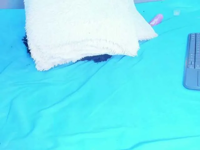Live sex webcam photo for Abby-Jackssonn #276684478