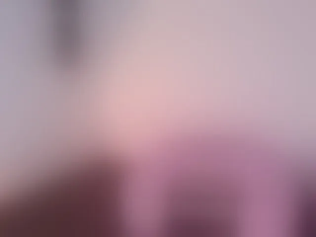 Live sex webcam photo for Abby-Saenz01 #292452618