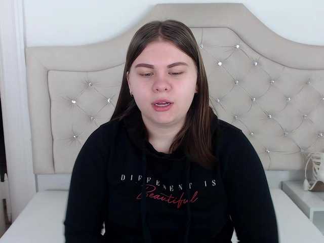 Live sex webcam photo for AbbyAngel #277323539