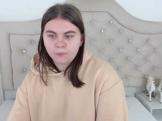 Live sex webcam photo for AbbyAngel #277358736