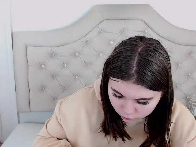 Live sex webcam photo for AbbyAngel #277380290