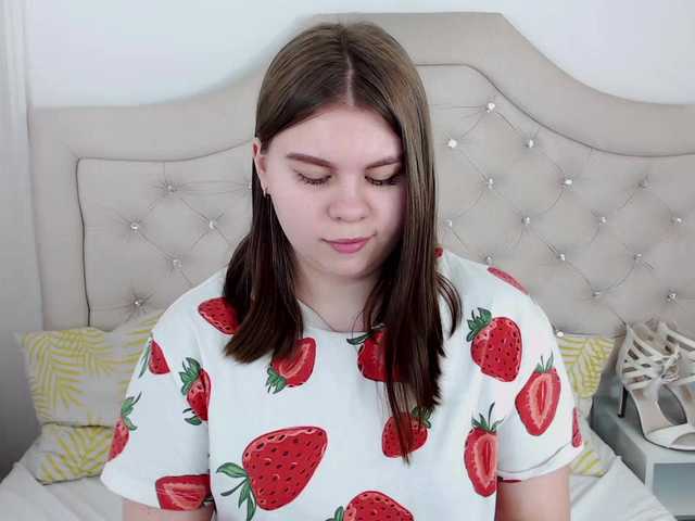 Live sex webcam photo for AbbyAngel #277501748