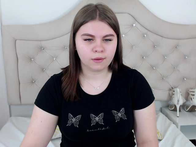 Live sex webcam photo for AbbyAngel #277588047