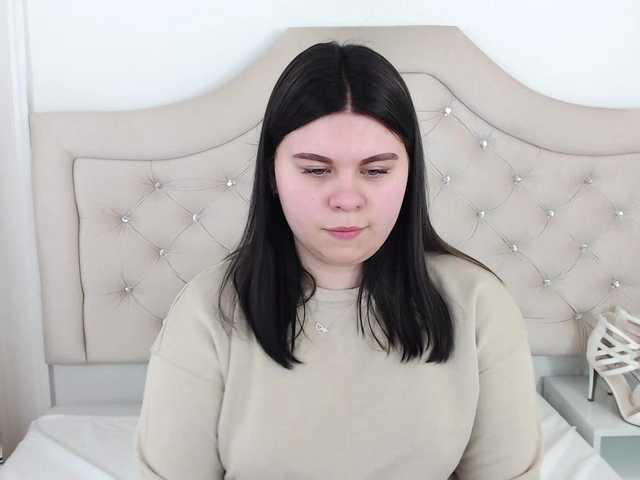 Live sex webcam photo for AbbyAngel #277696663