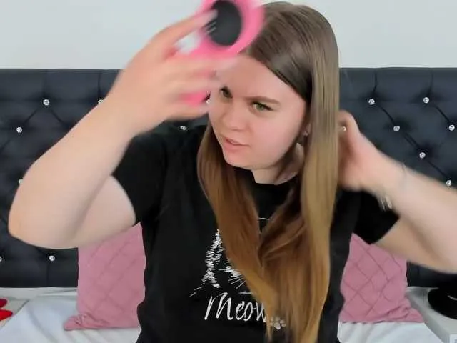 Live sex webcam photo for AbbyAngel #291285144