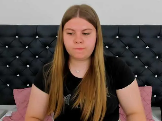 Live sex webcam photo for AbbyAngel #291541714