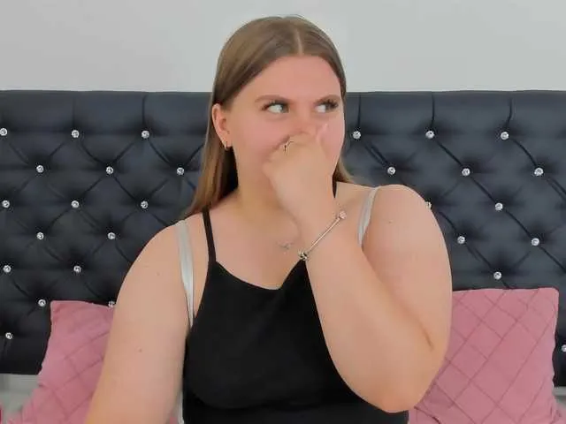 Live sex webcam photo for AbbyAngel #291706634