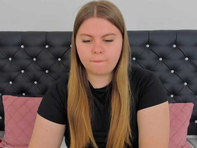 Live sex webcam photo for AbbyAngel #291739541