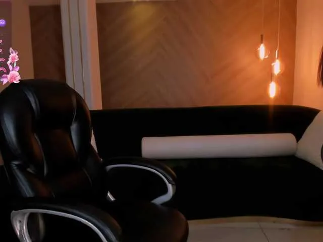 Live sex webcam photo for AbbyDalton #289598222