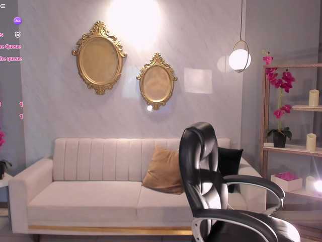 Live sex webcam photo for AbbyDalton #291785680