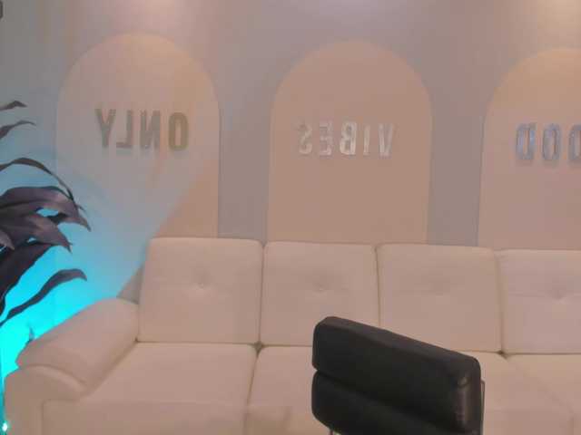 Live sex webcam photo for AbbyDalton #291925797