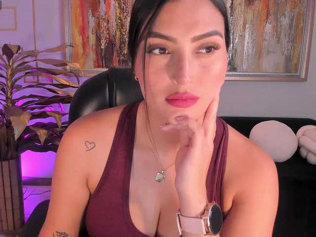 Live sex webcam photo for AbbyDalton #292069274