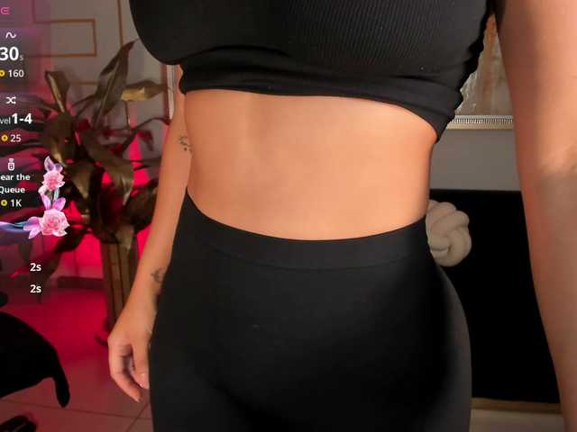 Live sex webcam photo for AbbyDalton #292139750