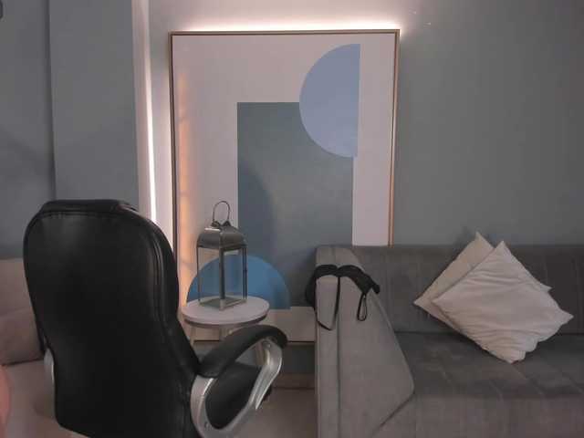 Live sex webcam photo for AbbyDalton #292243152