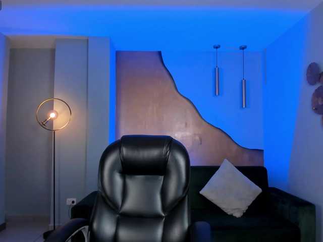 Live sex webcam photo for AbbyDalton #292442261