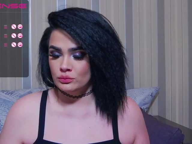 Live sex webcam photo for AbbyLee #273203832