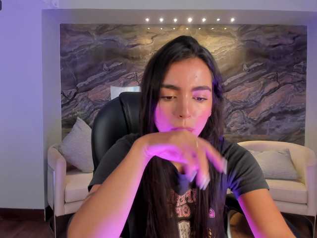 Live sex webcam photo for AbbyRogers #276004388