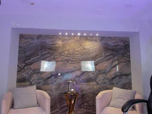 Live sex webcam photo for AbbyRogers #276035728